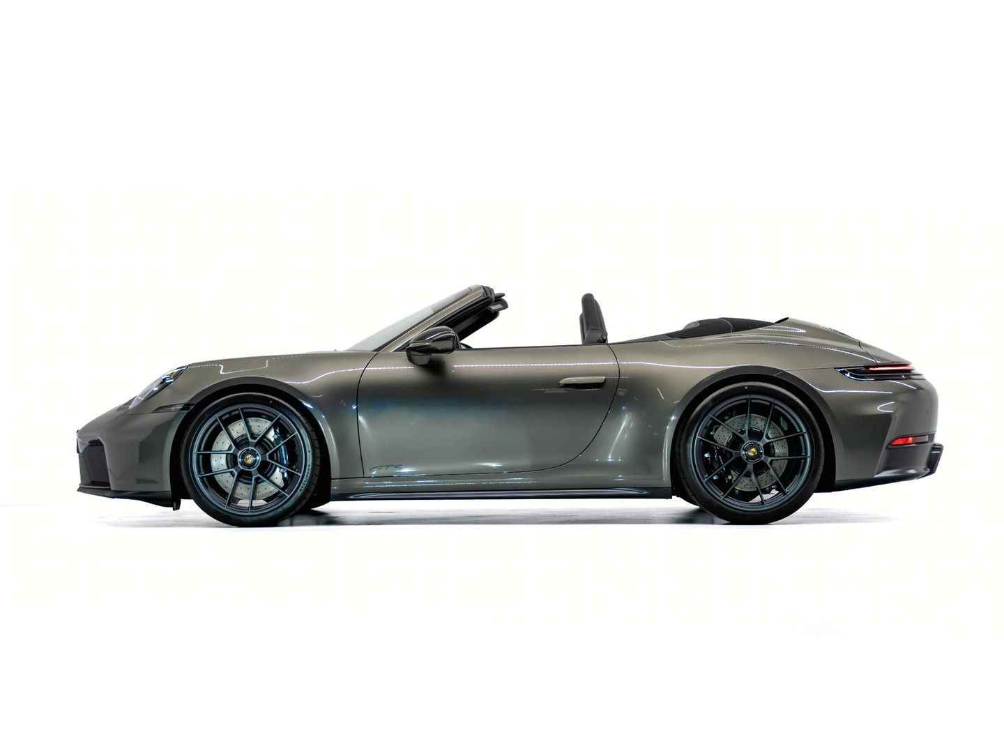 Porsche 992 Carrera 4 GTS Cabrio imagem 2