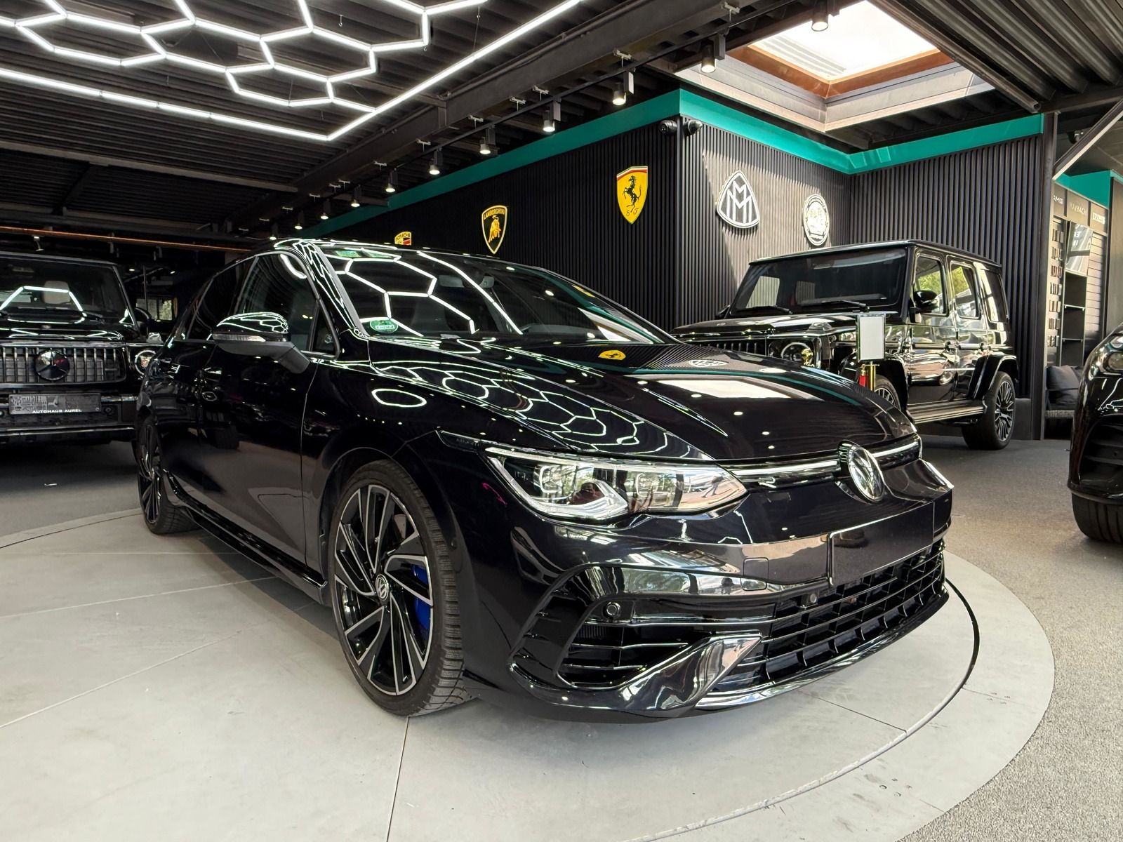 Volkswagen GOLF VIII Lim. R 4MOTION PANO LED R-SPORT NAV foto 5
