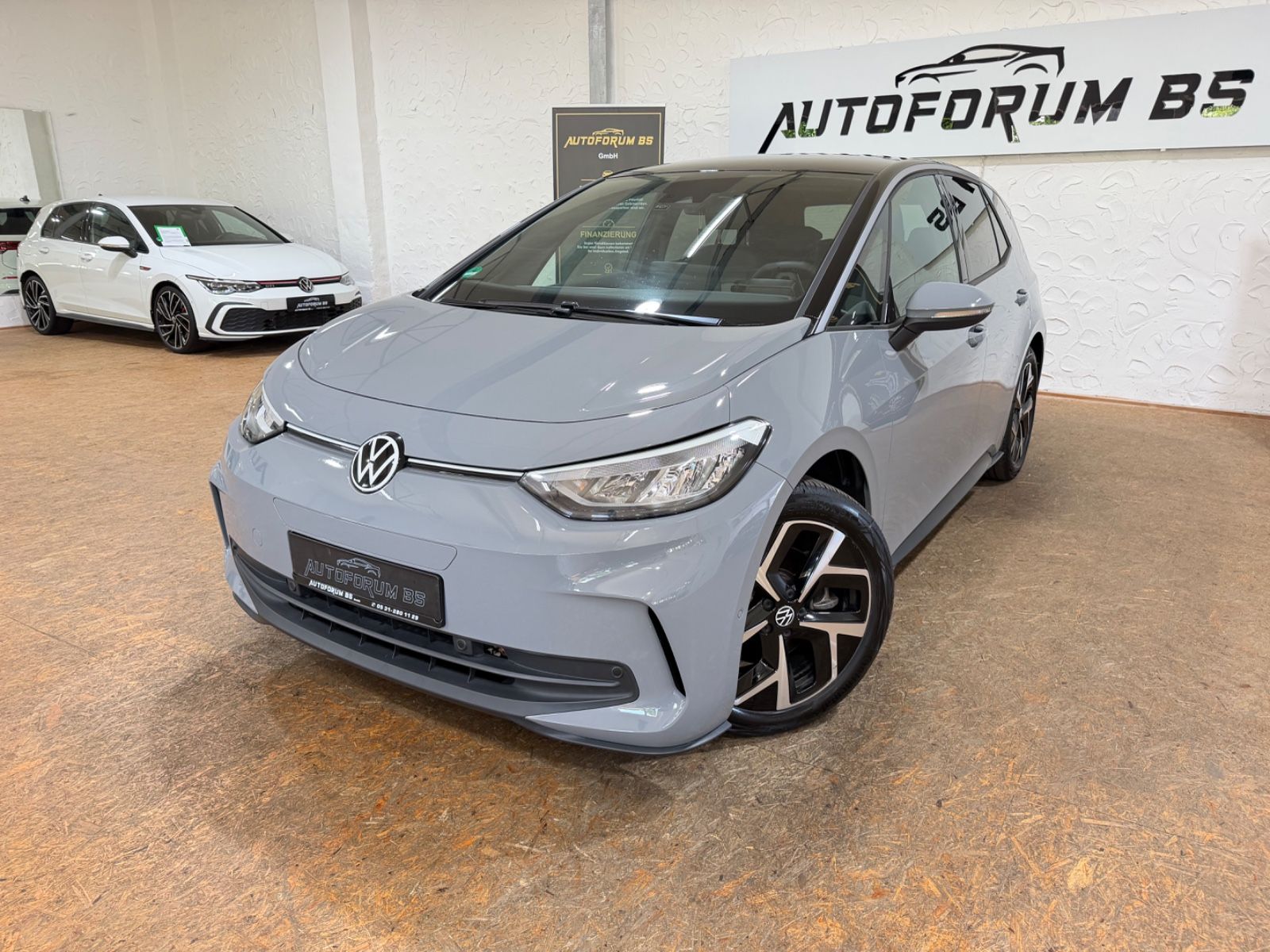 VW ID.3 Pro 62kWh Move/CAM/PARKLENK/19"/VELOUR/SHZ