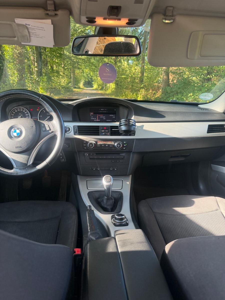 BMW 320 2008 — photo 5