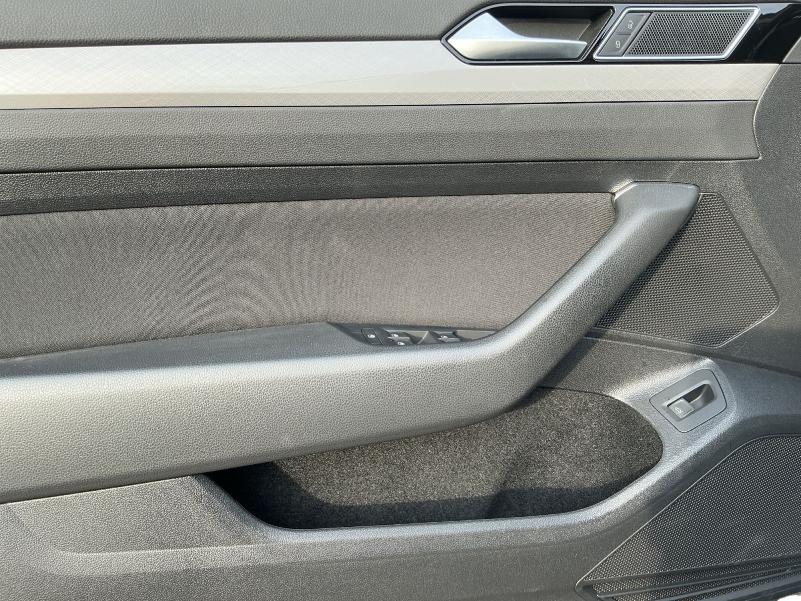 Volkswagen Passat Variant - Bild 15