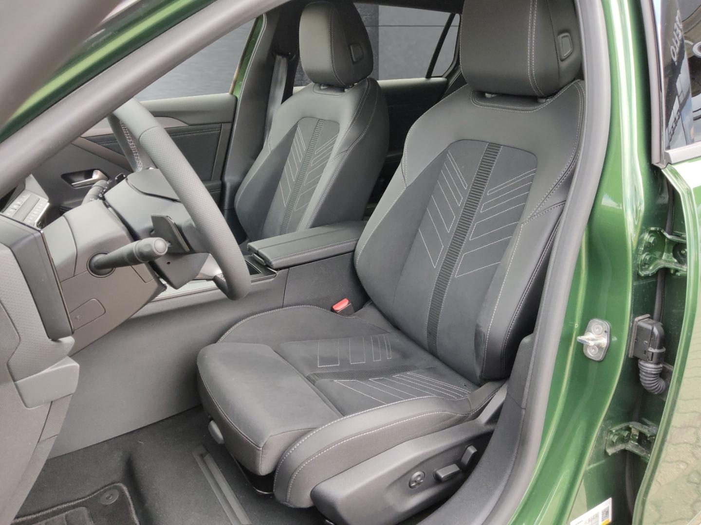 Opel Astra Electric ST Ultimate 58kWh NEUES MODELL AH