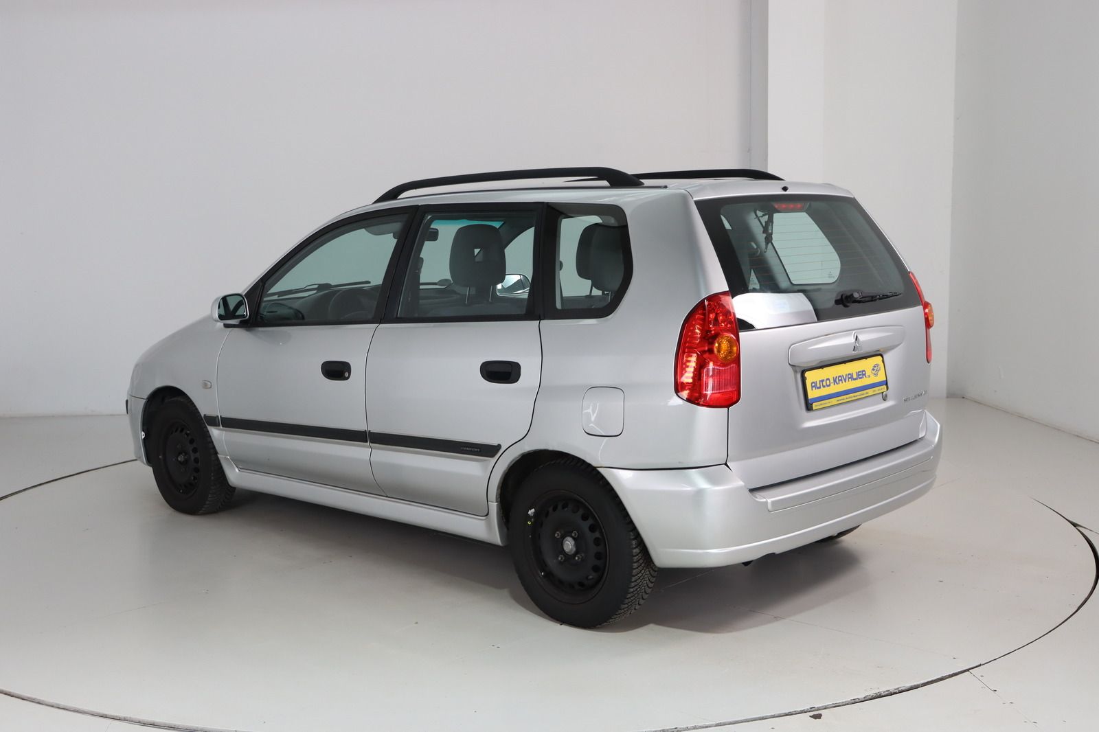 Fahrzeugabbildung Mitsubishi Space Star 1.6 Comfort Automatik HU/AU neu