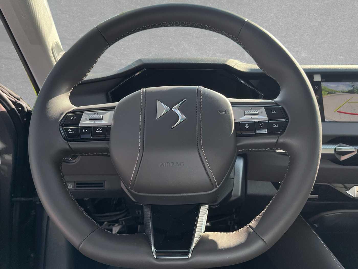 DS Automobiles Automobiles DS4 *Antoine de Saint Exupery