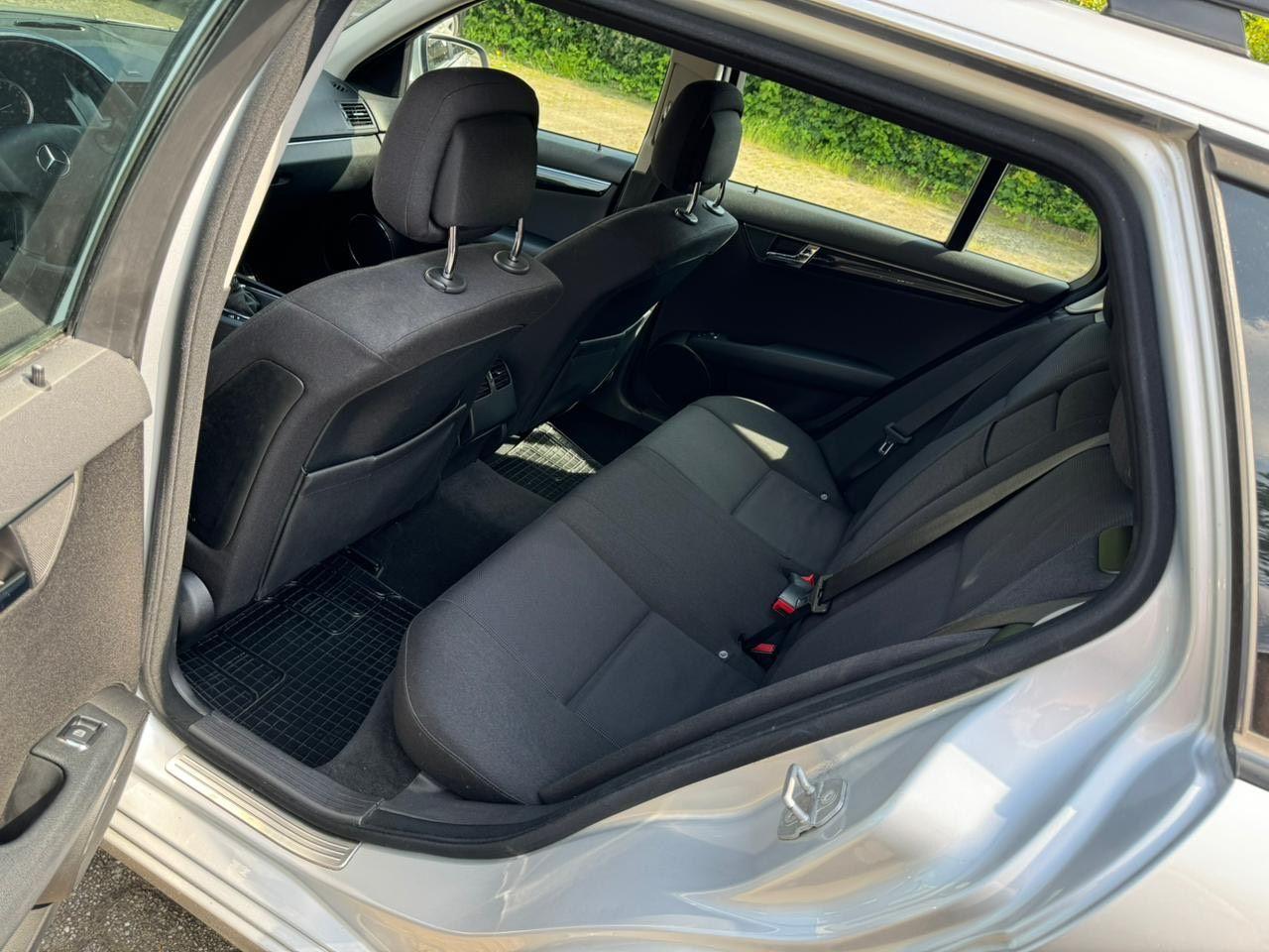 Mercedes-Benz C180 2008 — photo 15