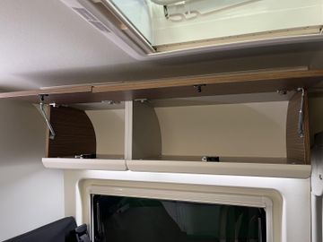 Westfalia Columbus 600 D 140 PS 8G Zusatzbett Solar ACC