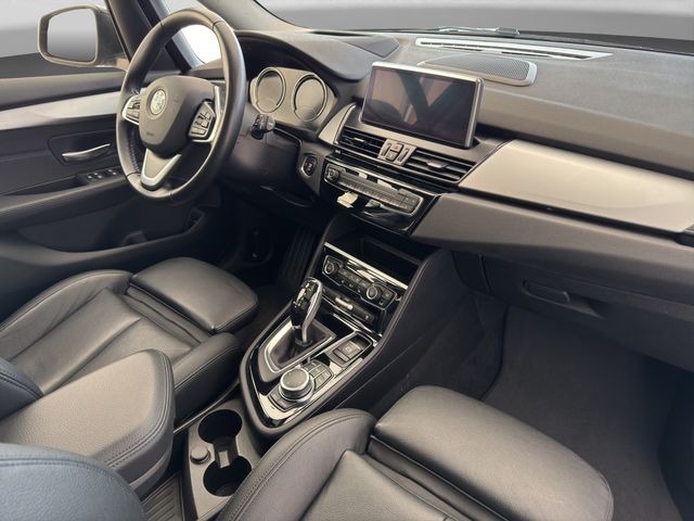 Fahrzeugabbildung BMW 220i Grand Tourer Pano+Kamera+Leder+Head-Up+HiFi