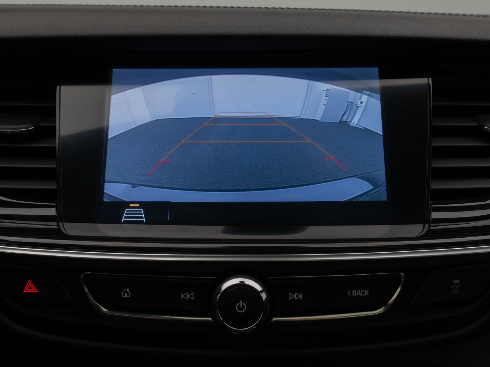 Fahrzeugabbildung Opel Insignia B Sports Tourer Innovation Pano Kamera