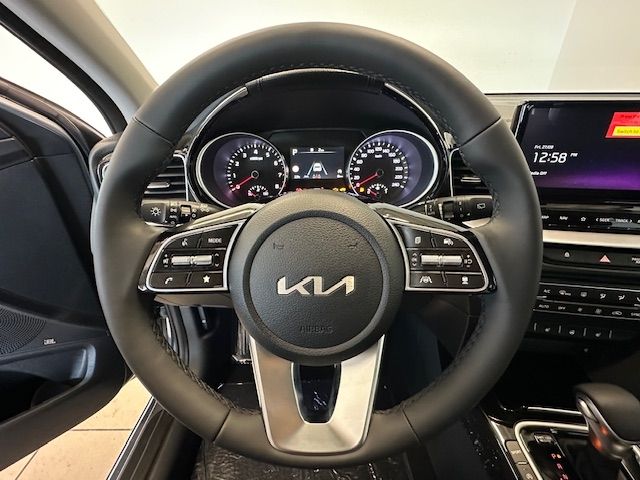 Fahrzeugabbildung Kia Ceed Spirit 1.0 T-GDI,  Lane Assist, Navi, SHZ