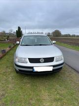 Volkswagen Passat 1.8 Basis - Volkswagen Passat aus 1998