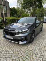 BMW F40  120d M Paket X Drive - BMW 120 in Krefeld