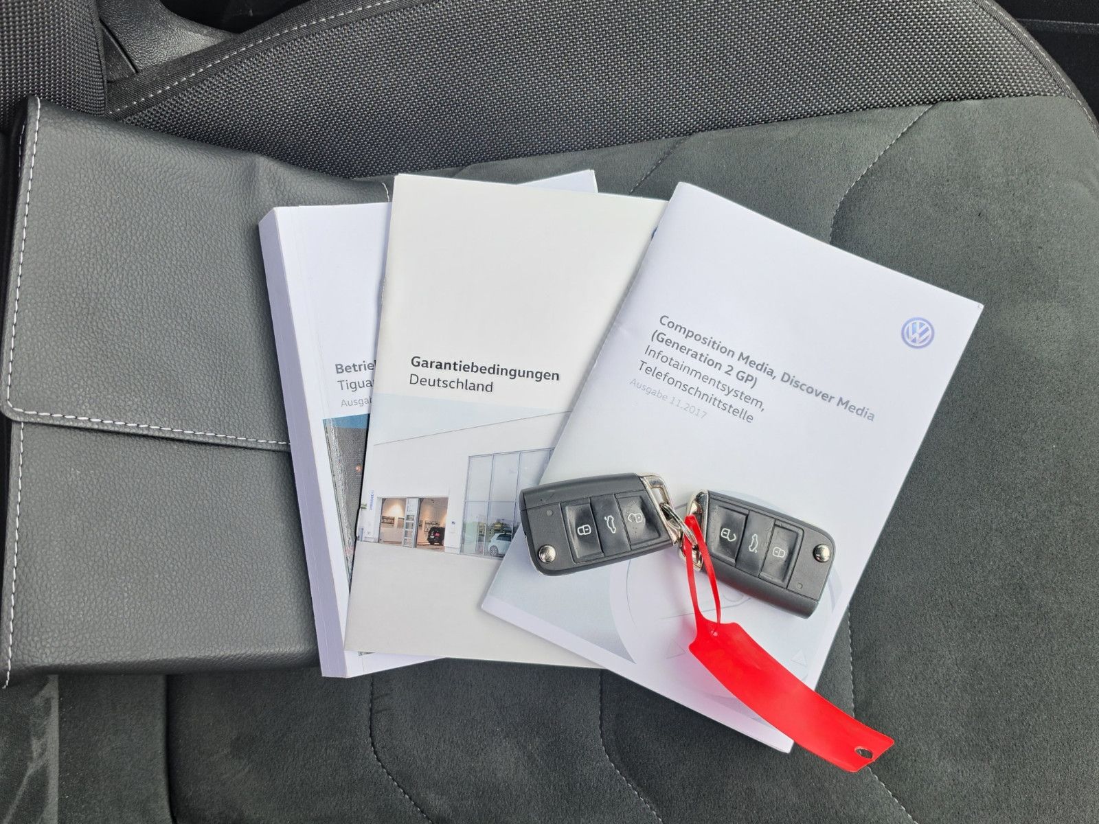 Fahrzeugabbildung Volkswagen Tiguan Comfortline BMT/Start-Stopp Aus 1.Hand