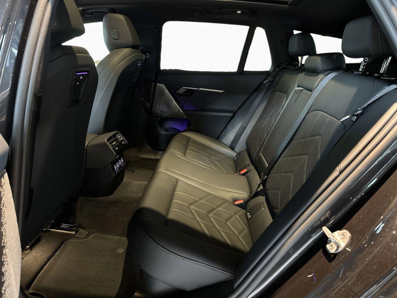 BMW 520d xD T M SPORT DAPr Pano Sthz AHK Leas. 499.-