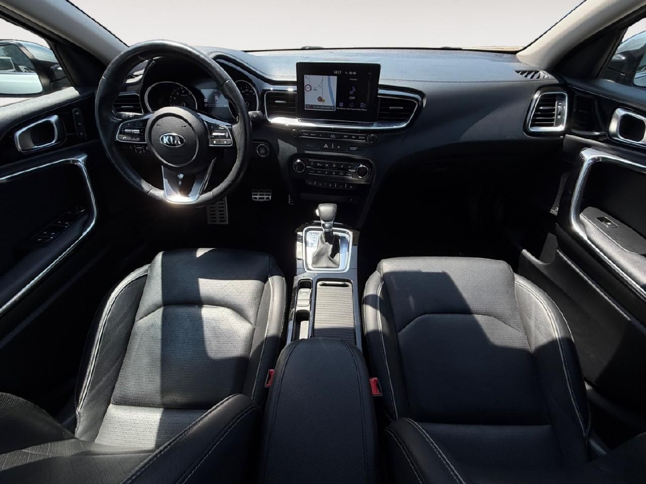 Fahrzeugabbildung Kia Ceed Platinum Edition