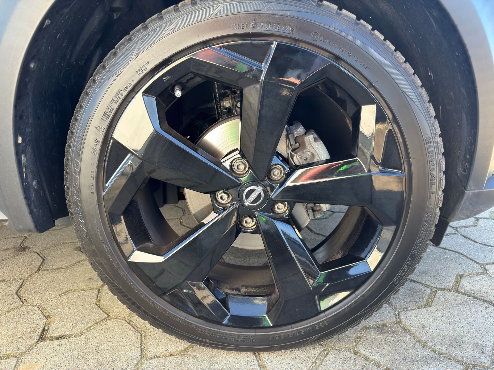 Fahrzeugabbildung Nissan Juke 114PS Automatik*RFK*NAVI*LED*19Zoll
