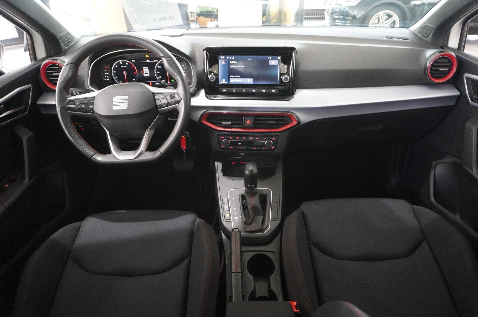 Fahrzeugabbildung SEAT Ibiza 1.0 TSI FR SPORT DSG NAVI/LED/VIRTU/SH/DAB