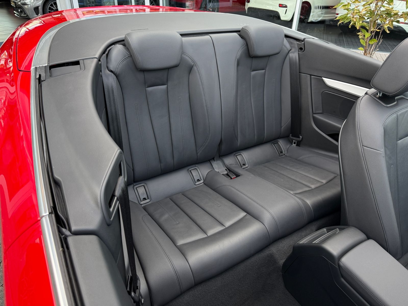 Fahrzeugabbildung Audi A5 Cabrio advanced 40 TFSI S tronic NAVI LEDER