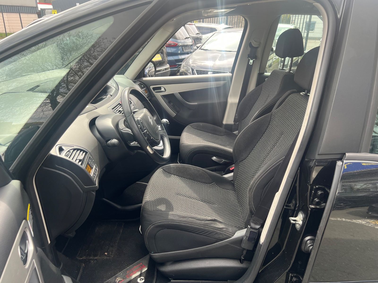 Fahrzeugabbildung Citroën C4 Picasso Tendance