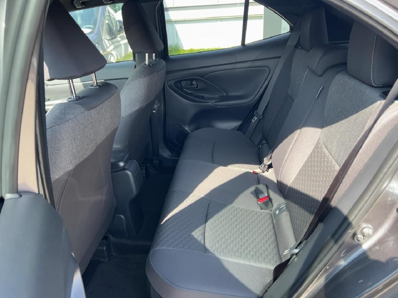 Fahrzeugabbildung Toyota Yaris Cross Hyb. Teamp.+Safety-Pak.+Winter-Pak.