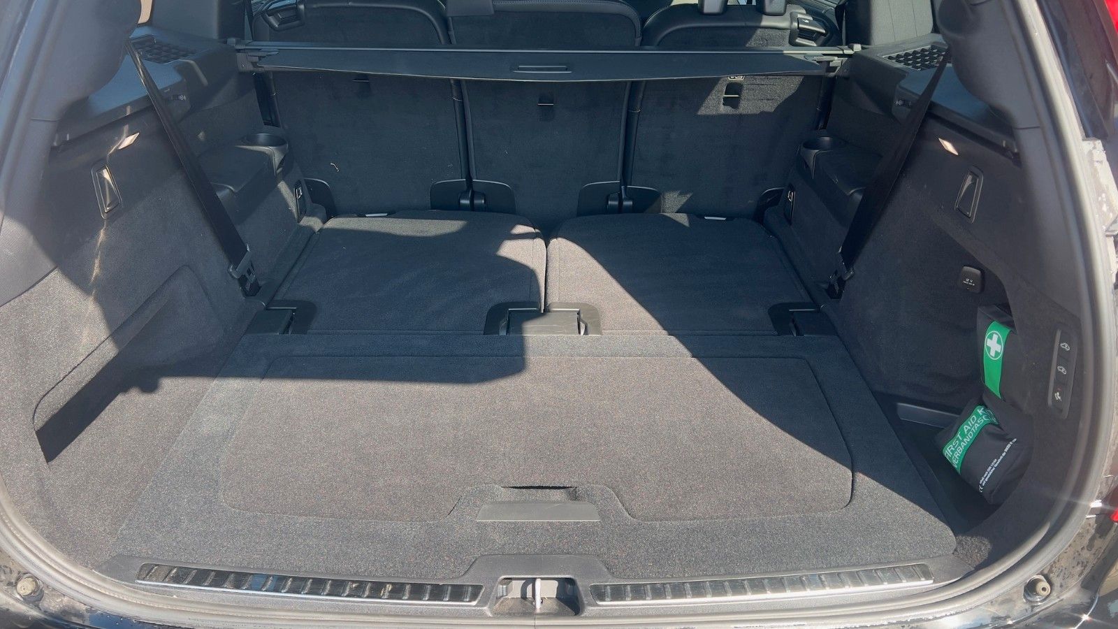 Fahrzeugabbildung Volvo XC90 B5 D AWD Plus Bright*STDHZG*360°*LUFT*ACC*