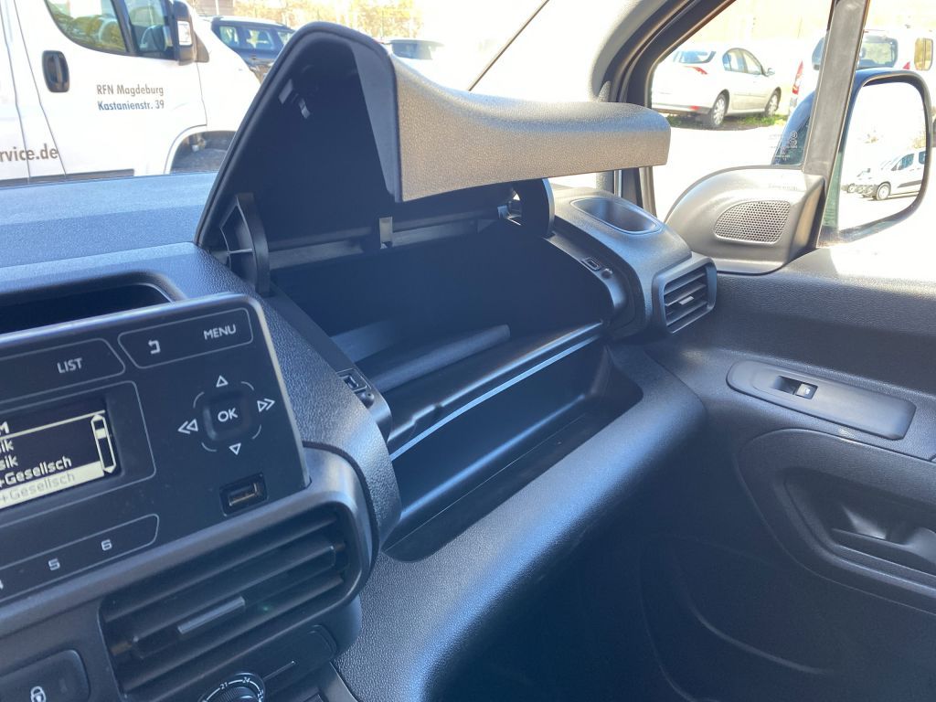 Fahrzeugabbildung Citroën Berlingo 1.5 BlueHDi 100 XL EHZ Club *Rückfahrka