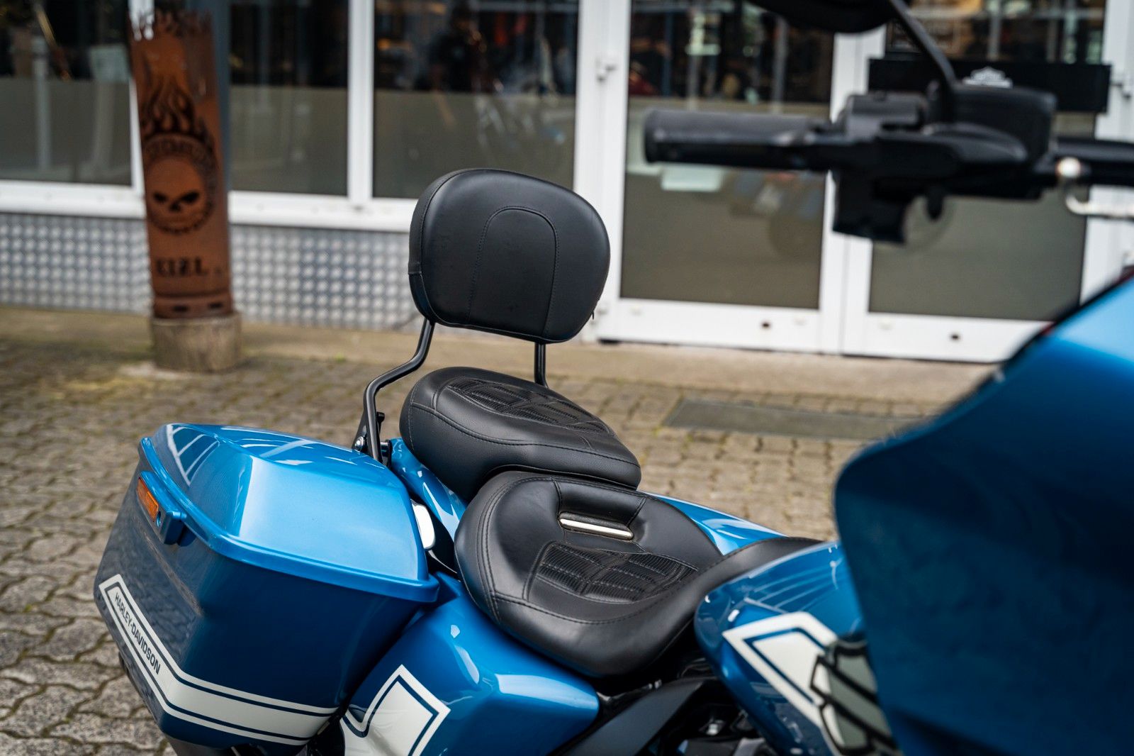 Fahrzeugabbildung Harley-Davidson FLTRXST Road Glide ST "Fast Johnnie" - Custom