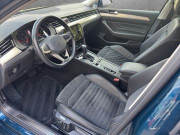 VW Passat Variant 2.0TDI Elegance DSG+Alcantara+LED, Bild 9
