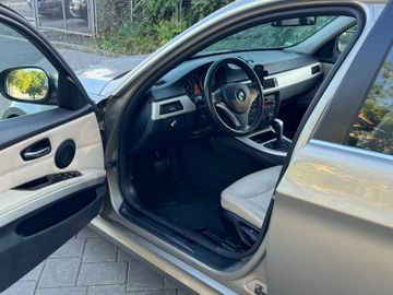 BMW 325 - 12
