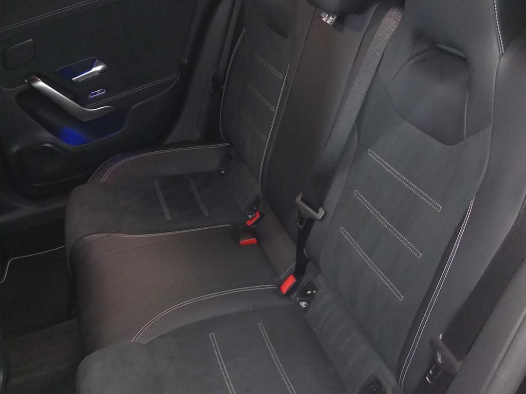 Fahrzeugabbildung Mercedes-Benz A 250 e Kompaktlimousine AMG Line*NightPaket*LED