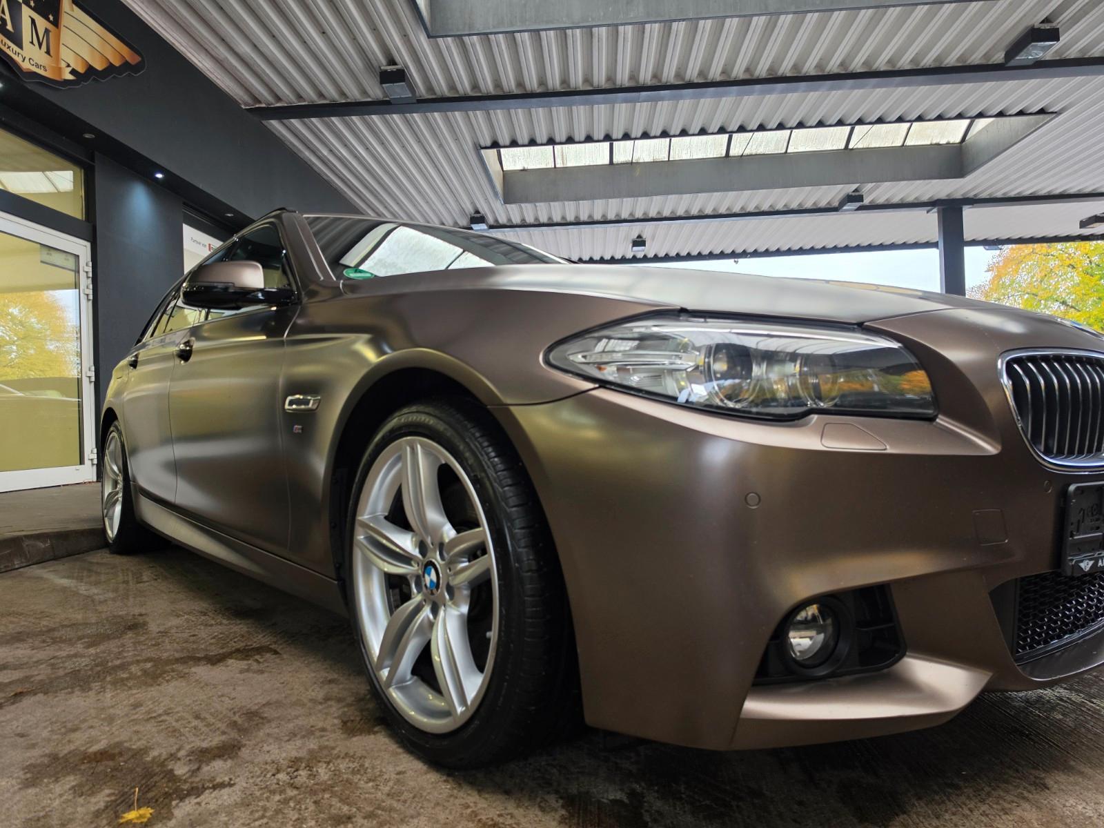 BMW 530d xDrive Touring M-Sportpaket FROZEN/Pano/AHK
