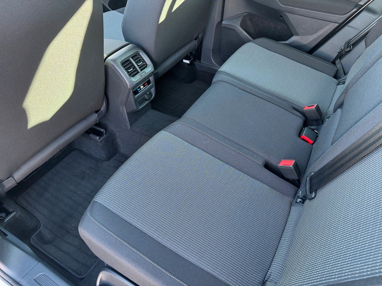 Fahrzeugabbildung Volkswagen Tiguan 2.0 TDI