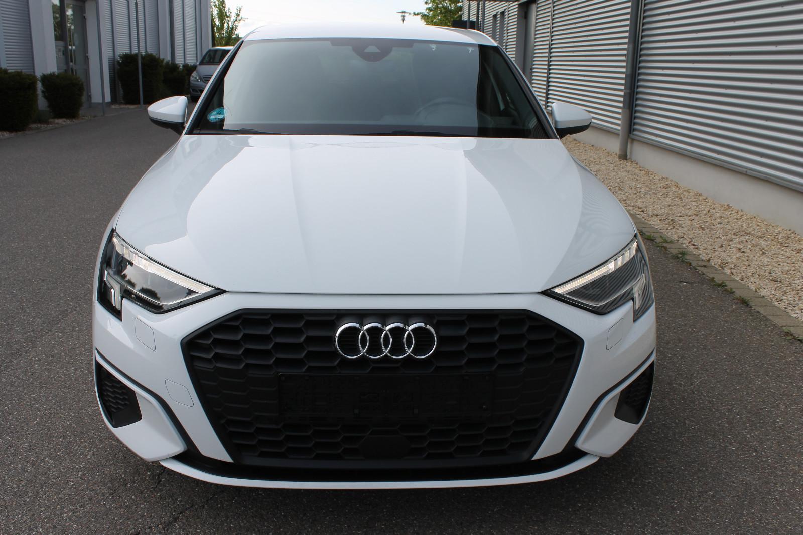Audi A3 Sportback 35 TDI*LED*Standhzg*Navi*AHK*PDC*SH