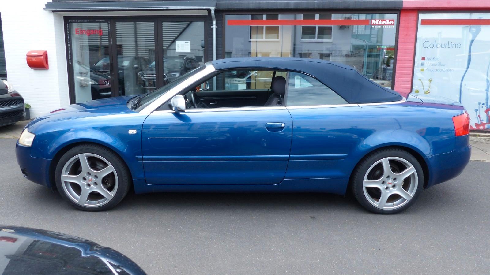 Audi A4 2.4 V6  Cabriolet.SCHALTER.ALU .SHZ. AHK CD.
