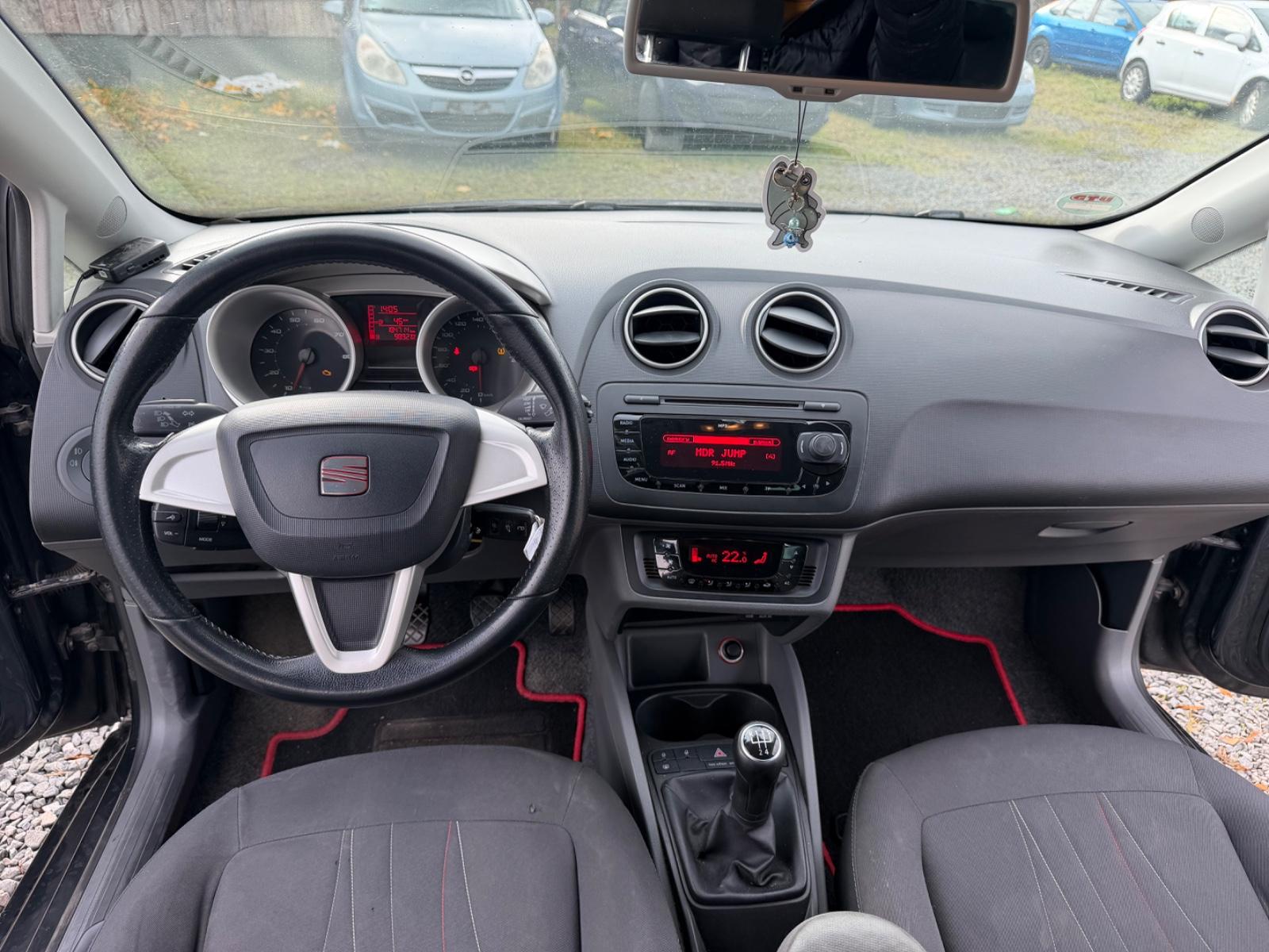 Seat Ibiza 2011 — photo 17
