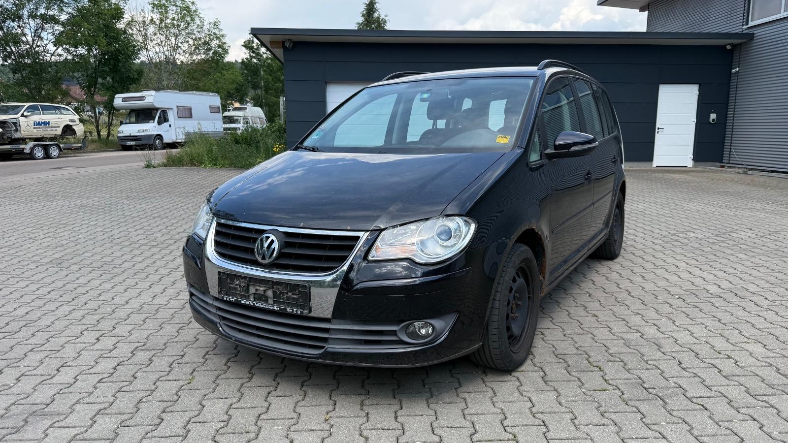 Volkswagen Touran Trendline // 7 Sitzer //