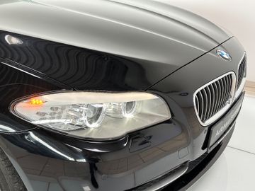 Fahrzeugabbildung BMW 525d Touring Aut Stop&Go NaviProf Xenon PDC LM