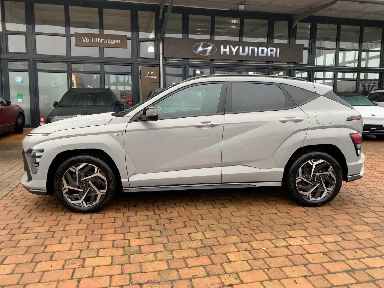 Fahrzeugabbildung Hyundai KONA 1.6 l N LINE + AHK + Panorama Dach*
