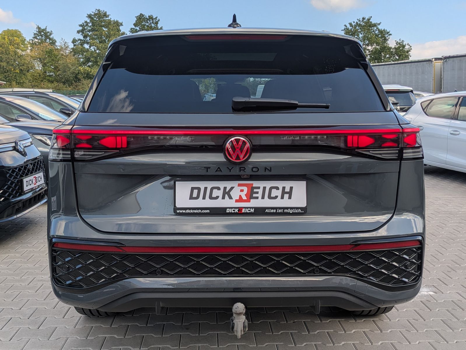 Fahrzeugabbildung Volkswagen Tayron 2.0 TDI 4M R-Line BLACK*7Si*MATRIX*PANO