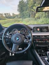 BMW X5 M50 M50d - - BMW X5 M50 mit Diesel-Antrieb: Grau