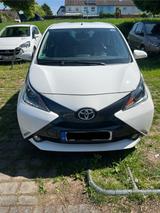 Toyota Aygo (X) 1,0-l-VVT-i x-play touch x-play touch - Toyota Aygo (X): Von Privat
