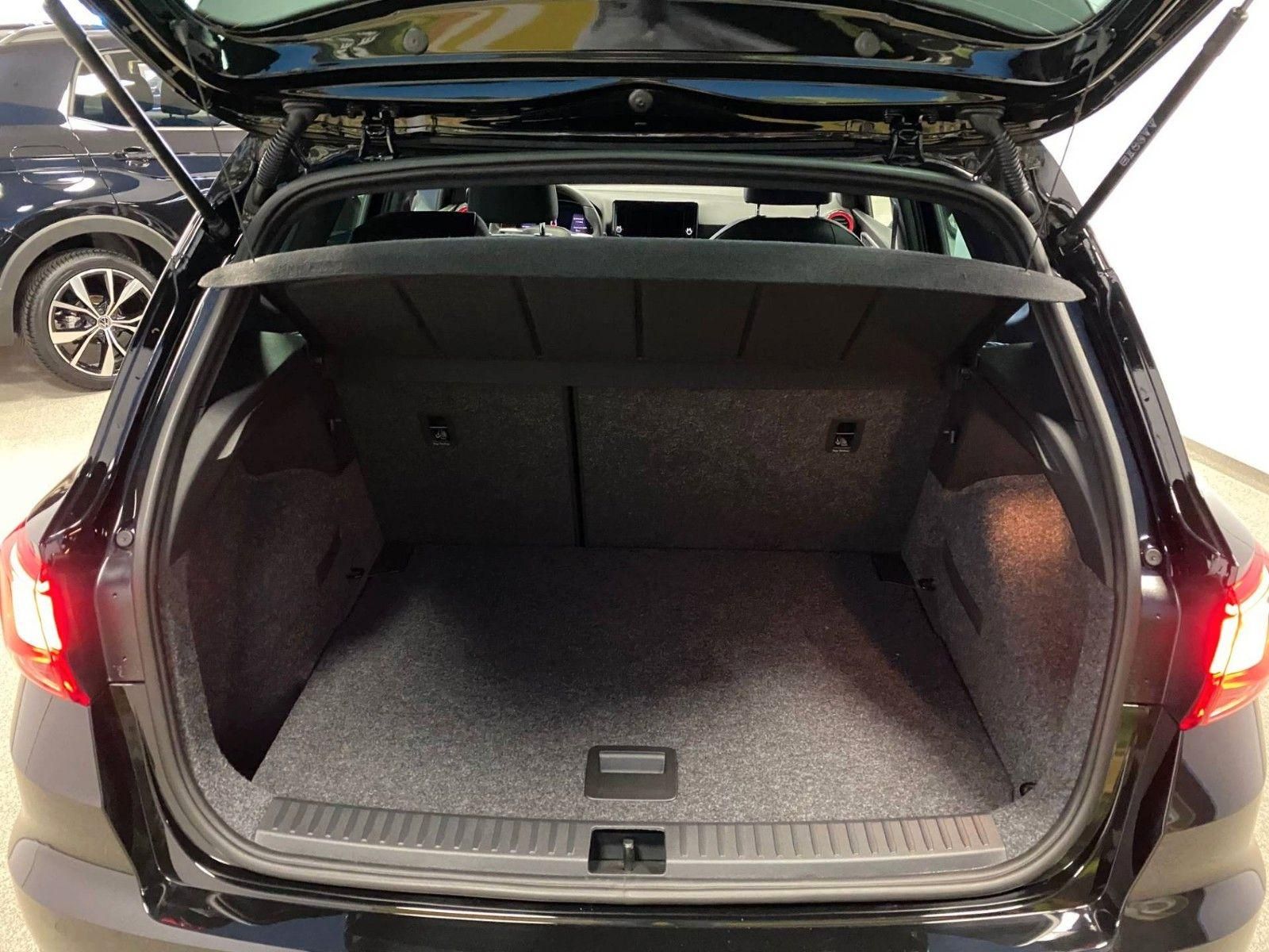 Fahrzeugabbildung SEAT Arona 1.5 TSI FR DSG GARANTIE 5+ACC+AHK+Spurwech