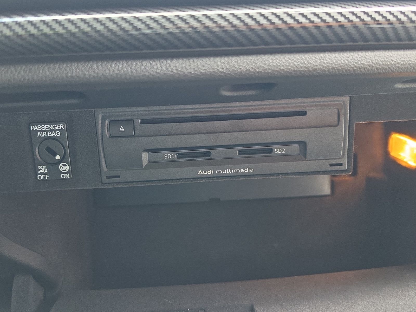 Fahrzeugabbildung Audi A3 Limousine ambition SERVICE TÜV NEU