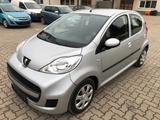 Peugeot 107 Filou Klima.74 Tkm. - Peugeot 107 mit Benzin-Antrieb: Limousine