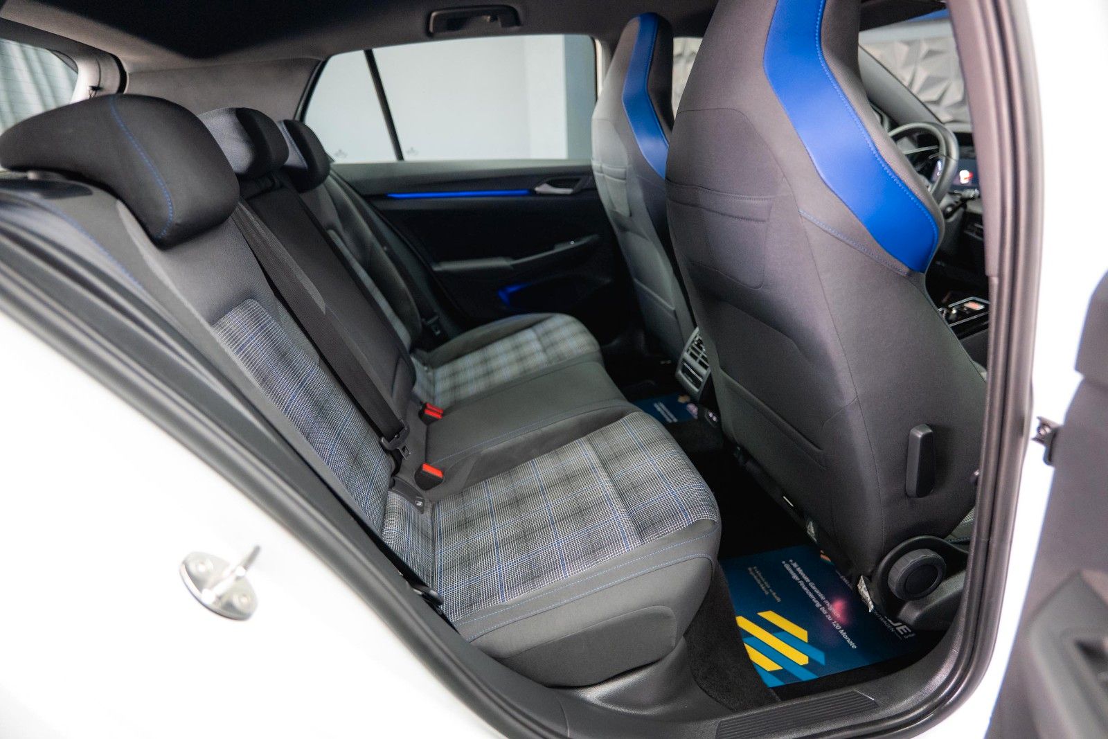 Fahrzeugabbildung Volkswagen Golf VIII Lim. GTE eHybrid Sport | LED | ACC