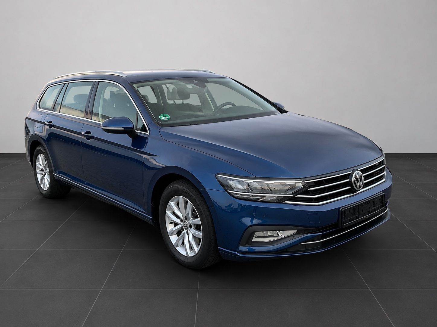 Volkswagen Passat Variant - 1