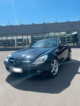 Mercedes-Benz Mercedes SLK - Top gepflegt - Garagenfahrzeug - Mercedes-Benz SLK 200 Gebrauchtwagen in Stuttgart