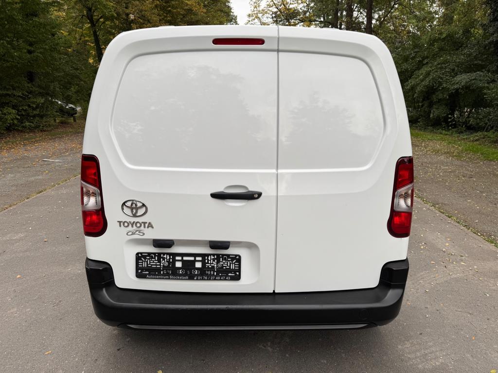 Toyota Proace City