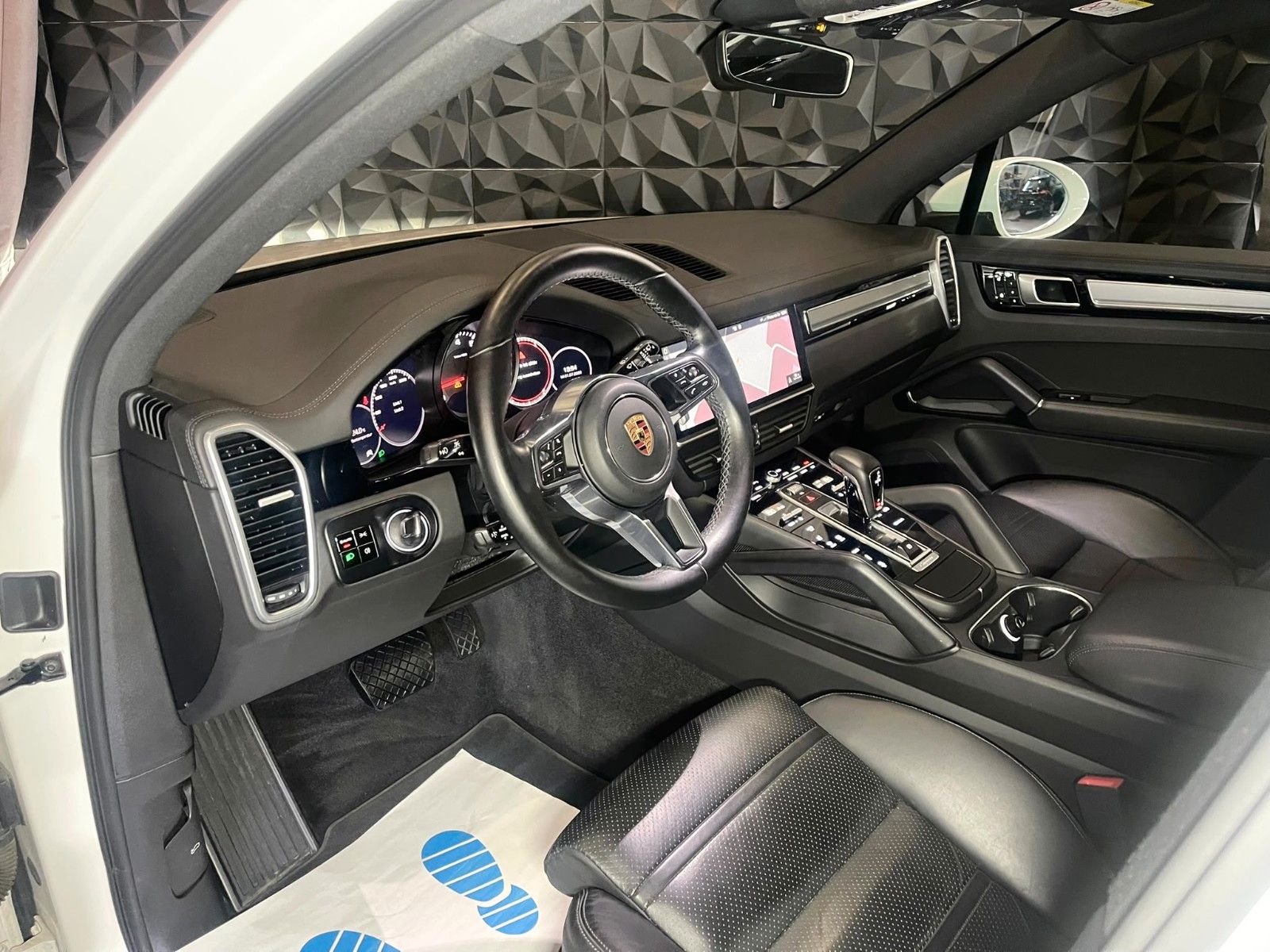 Porsche Cayenne schwenkbare AHK,Leder, Kamera foto 18