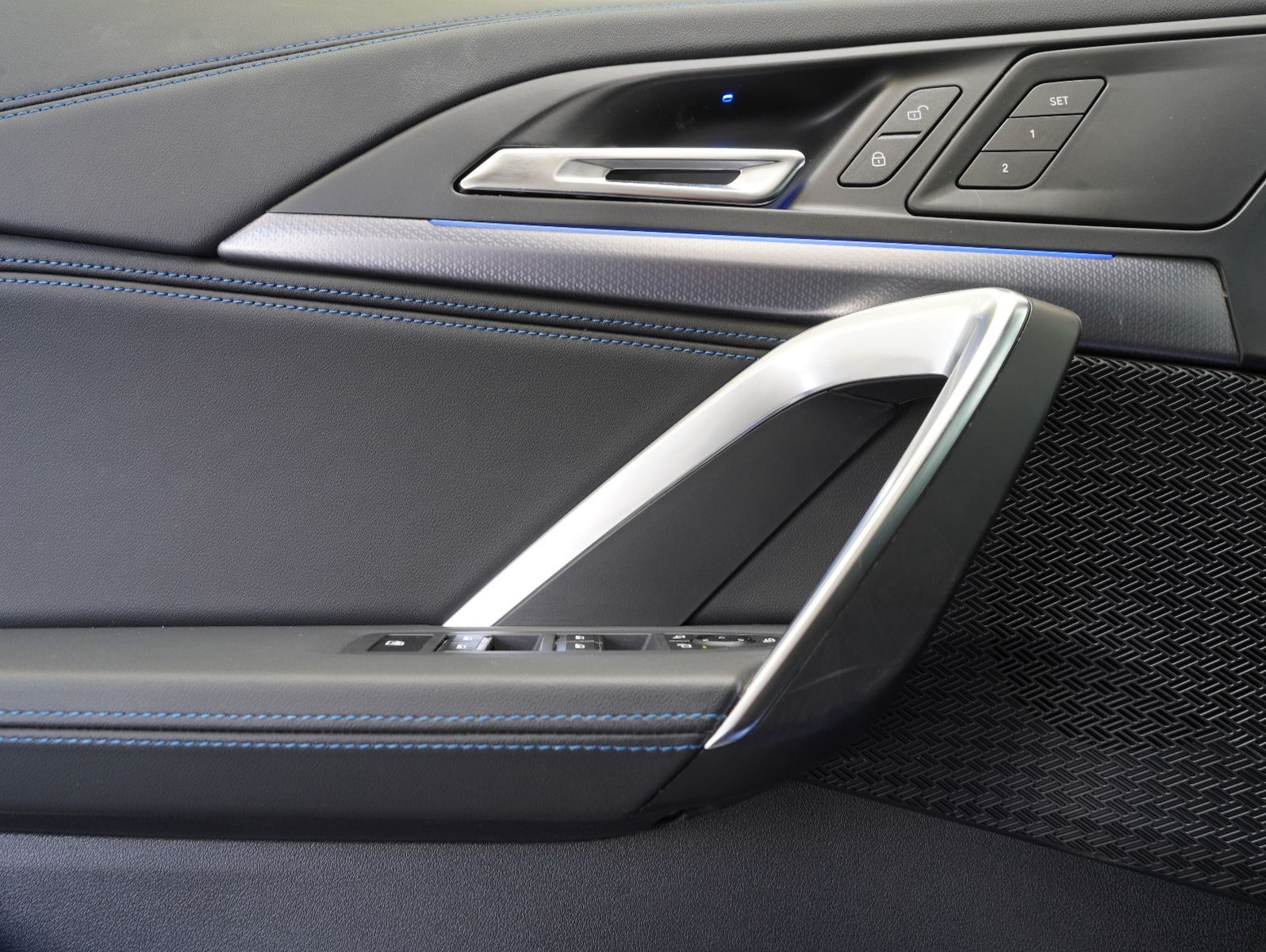 Fahrzeugabbildung BMW X1 20i Mild-Hybrid sDrive M Sport