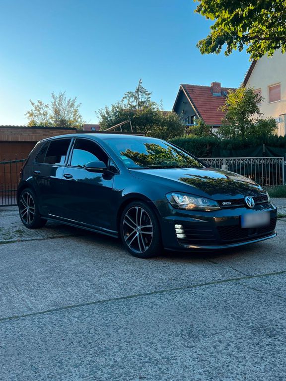 Image of Volkswagen Golf